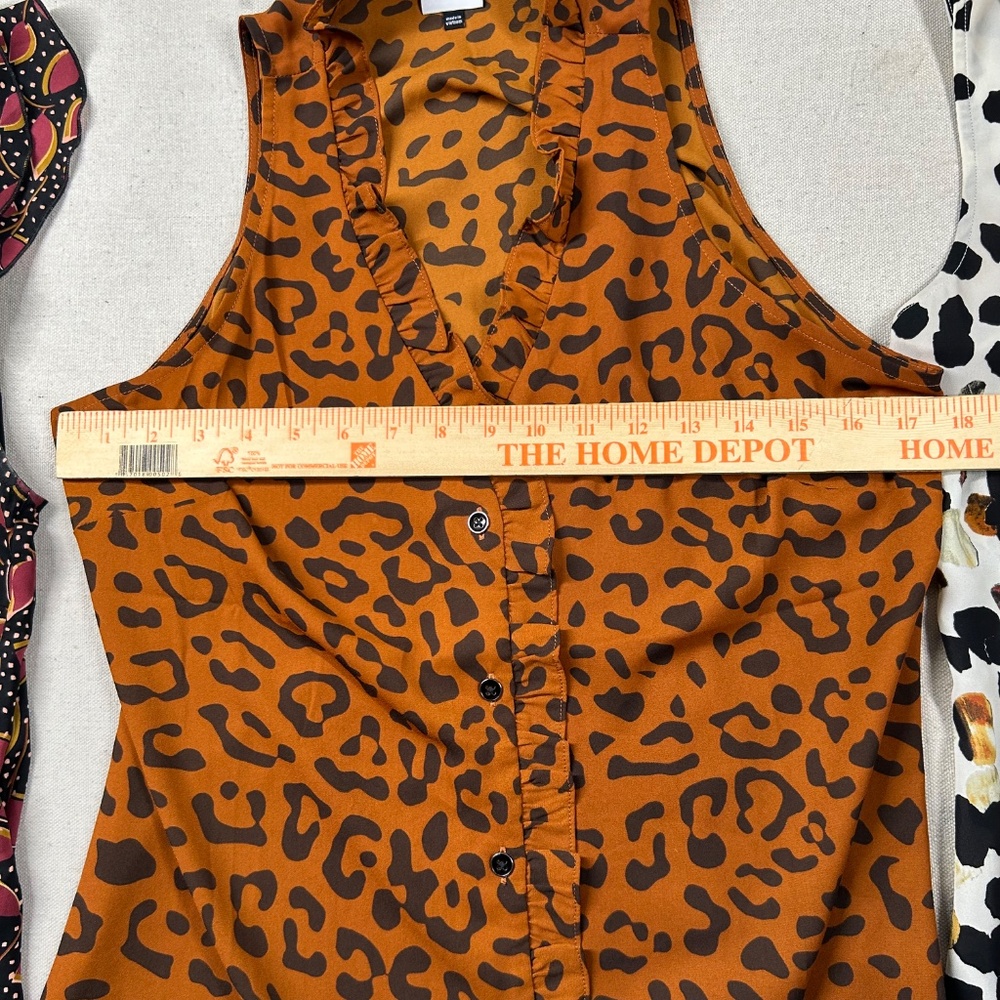 Cabi Sleeveless Top Lot of‎ 3 Womens Small Blouse Animal Print Autumn V-Neck - Picture 12 of 14